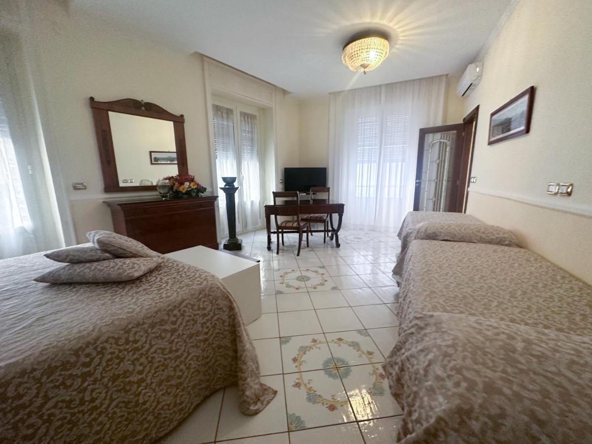 Pagina Storica Di Napoli Apartment Екстериор снимка
